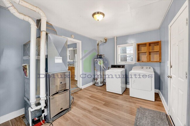 Building Photo - Newly Remodeled 3 Bedroom Home In Muskegon Heights!!