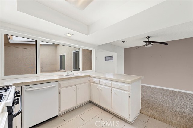 Building Photo - 3808 Vista Campana S