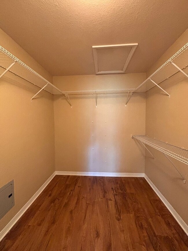 Building Photo - Reserve of Point Meadows Condo!