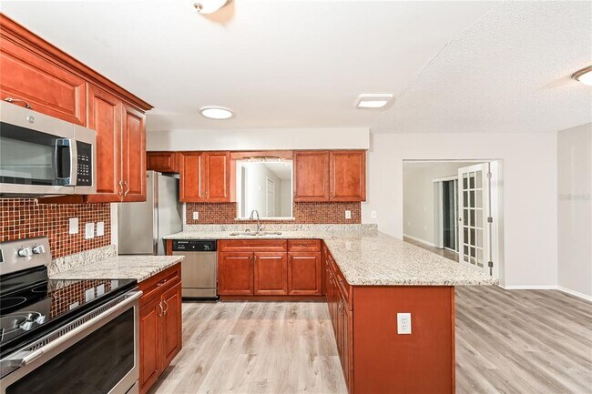 Building Photo - 436 Pomona Dr