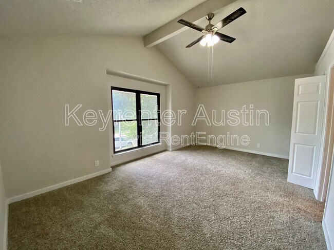 Building Photo - 410 Twin Oak Trail