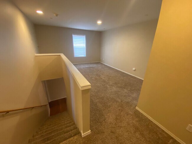Building Photo - 3 Bedroom Corner Lot DuPont Home