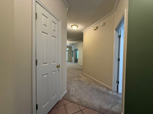 Building Photo - 1322 Hidden Timbers Pl