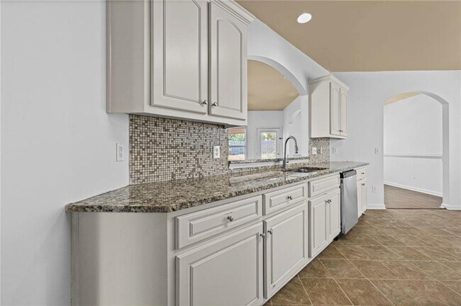 Building Photo - 578 Hardy Water Dr SE