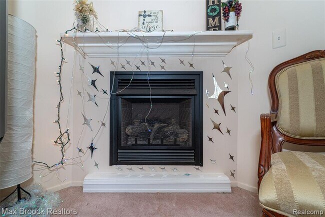 Building Photo - 862 Yorktown Ct