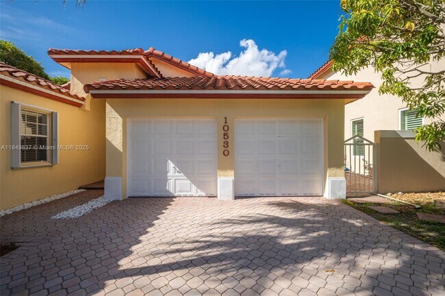 Building Photo - 10530 NW 52nd Terrace