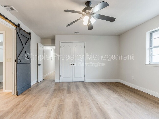 Building Photo - 5816 NW 90th St