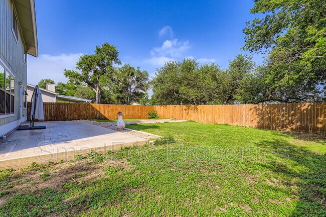 Building Photo - 11426 Bristle Oak Trail