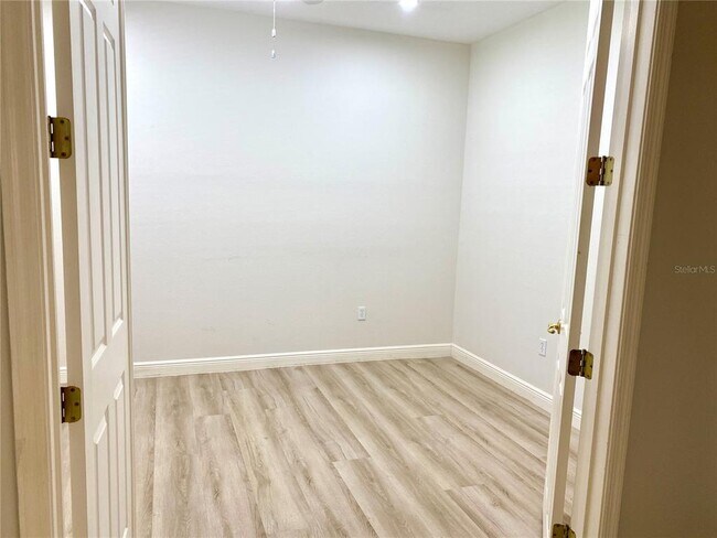 Building Photo - 167 Los Gatos Pl
