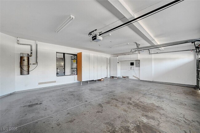 Building Photo - 9433 Angelfish Dr