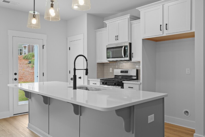 Building Photo - 142 Shager Pl