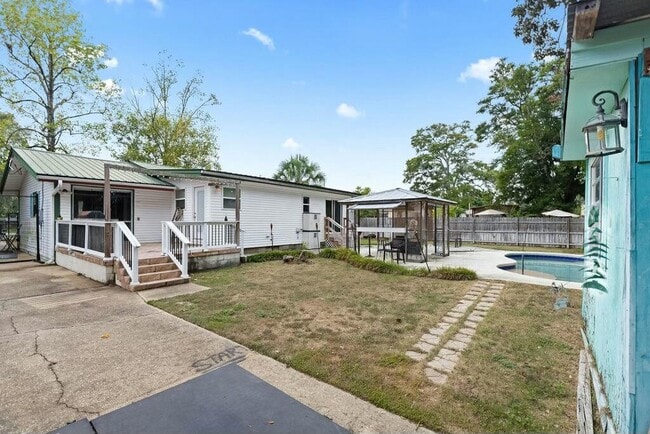 Building Photo - 440 Muskegon Ave