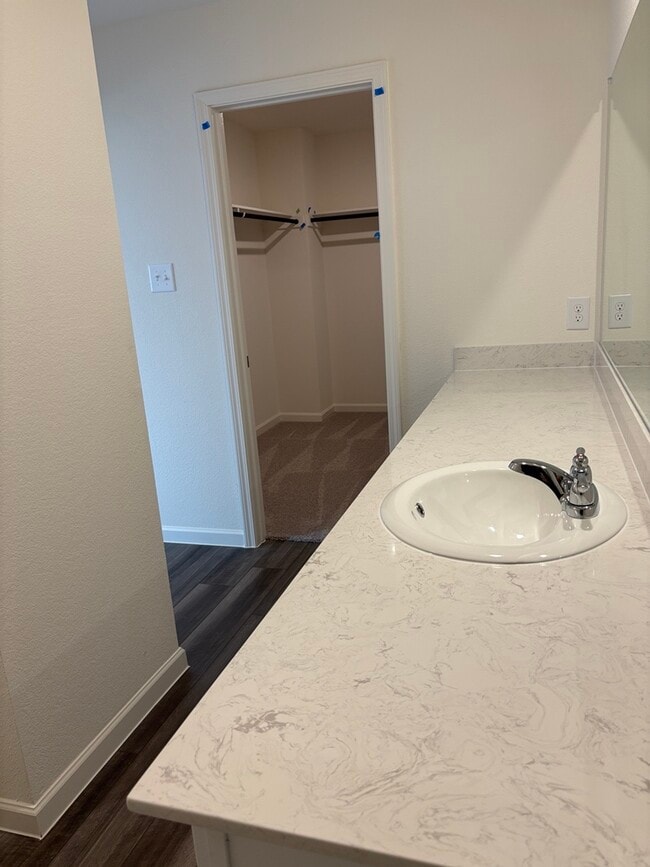 Building Photo - 1876 Purtis Crk Dr