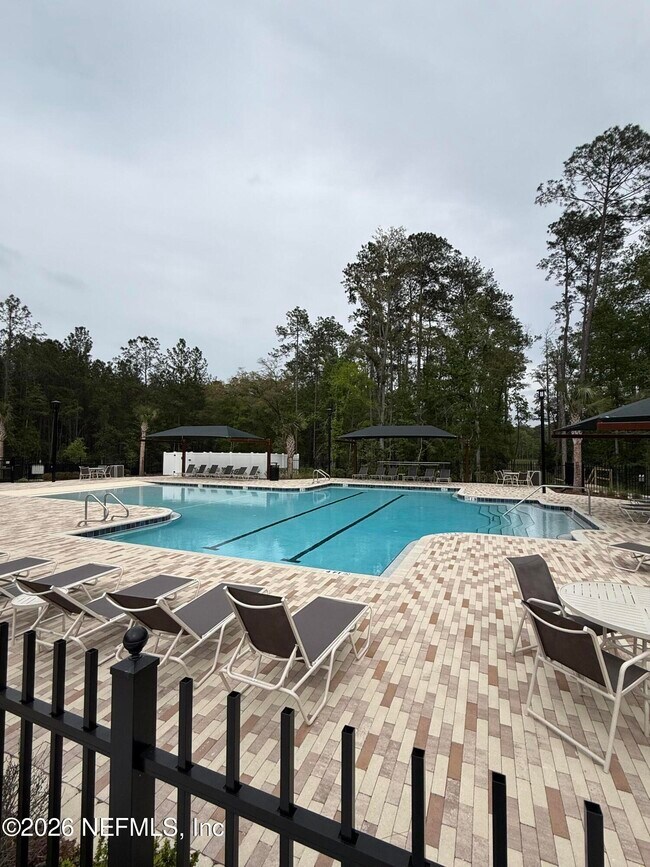 Building Photo - 2105 Featheredge Wy