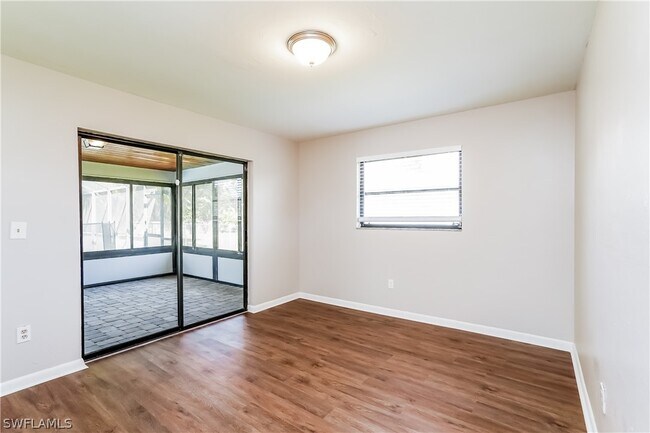 Building Photo - 3802 SW 7th Ave