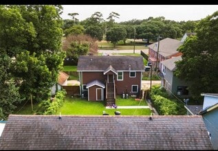 Building Photo - 2721 Virginia St