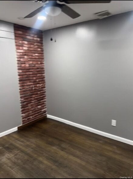 Building Photo - 495 Dewitt Ave