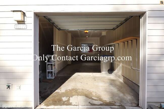 Building Photo - 10377 SW Ridgepath Ln