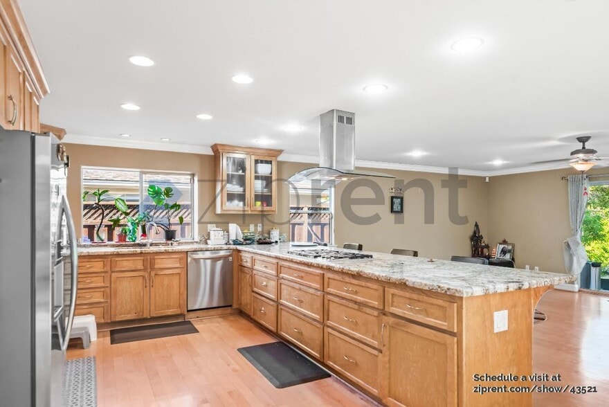 Building Photo - 601 Hudson Dr