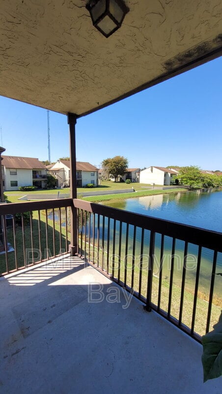 Building Photo - 415 NW 210th St