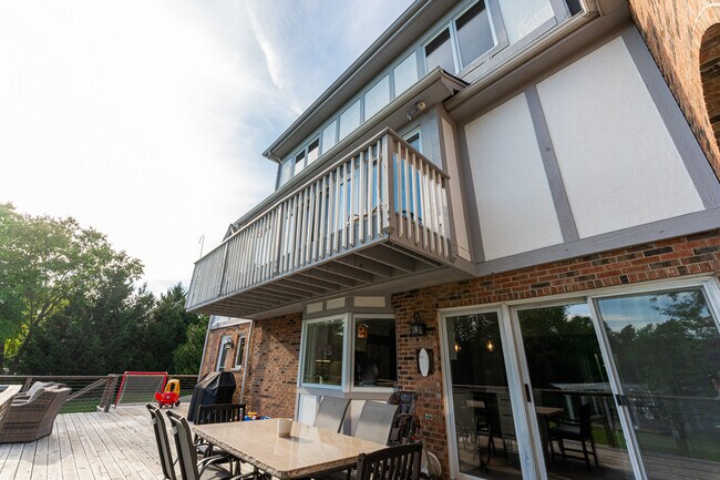 Building Photo - 22199 W Thornridge Dr