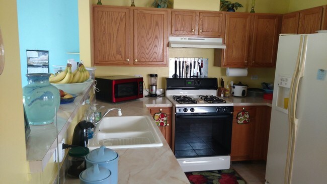 Building Photo - 793 S Providence Ln