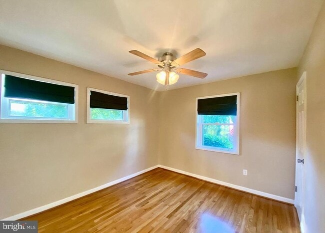 Building Photo - 6201 Hillview Ave