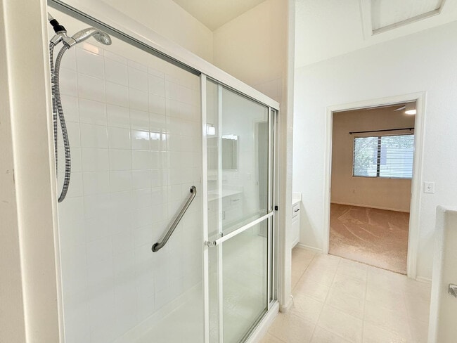 Building Photo - 9455 E Raintree Dr