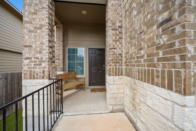 Building Photo - Energy-Efficient Applewood Home Near Lackland AFB - Realtor Commission: $500