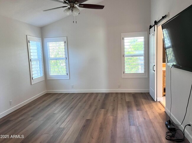 Building Photo - 4924 E Hillery Dr