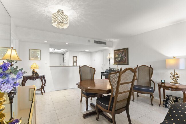 Building Photo - 2400 Presidential Way