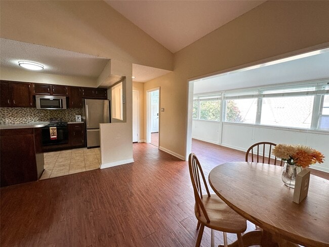 Building Photo - 2574 Marilee Ln