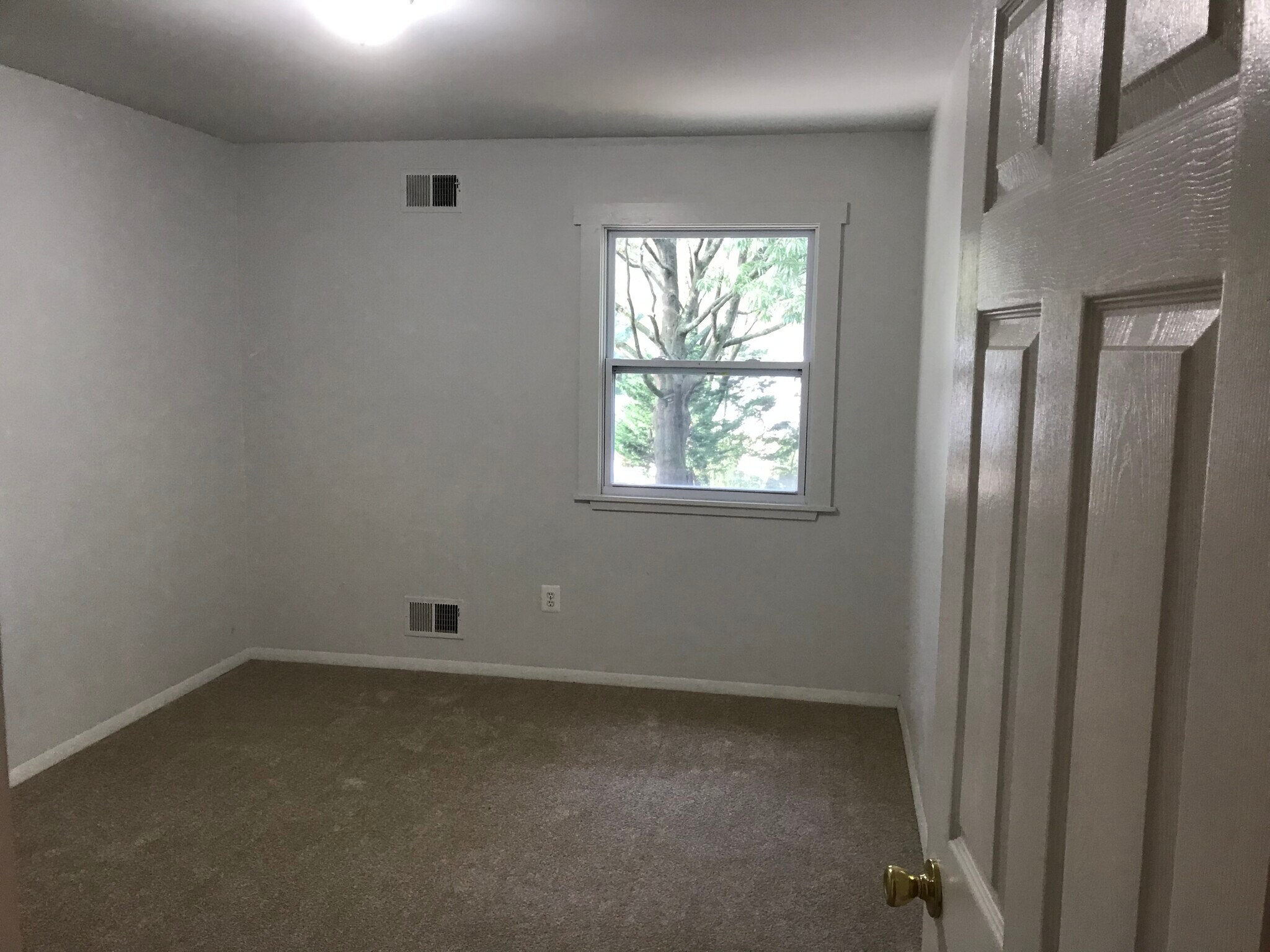 Bedroom #3 - 1001 Jackson Blvd