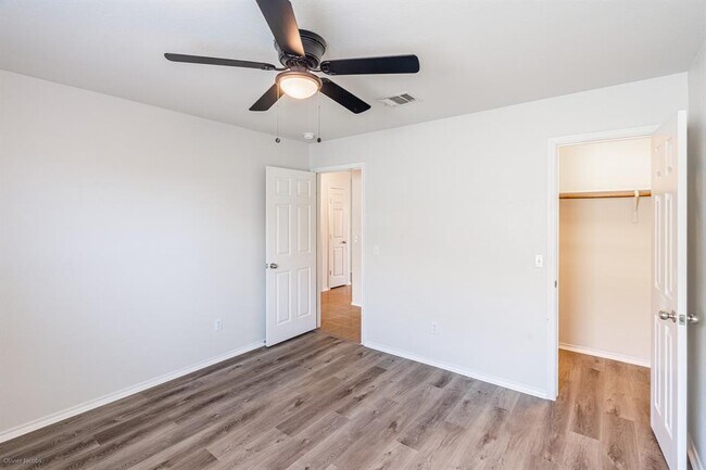 Building Photo - 4608 Cleto St