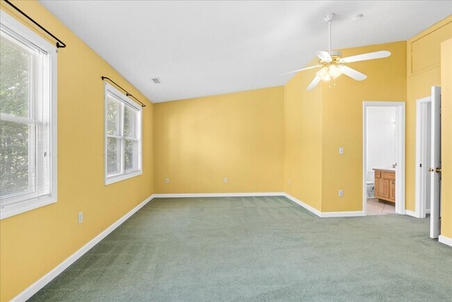Building Photo - 116 Weatherstone Dr