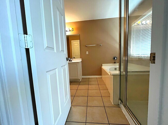 Building Photo - 16535 Beckland Ln