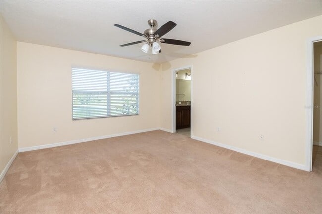 Building Photo - 12009 Greengate Dr
