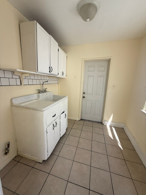 Building Photo - 5721 E Gage Ave