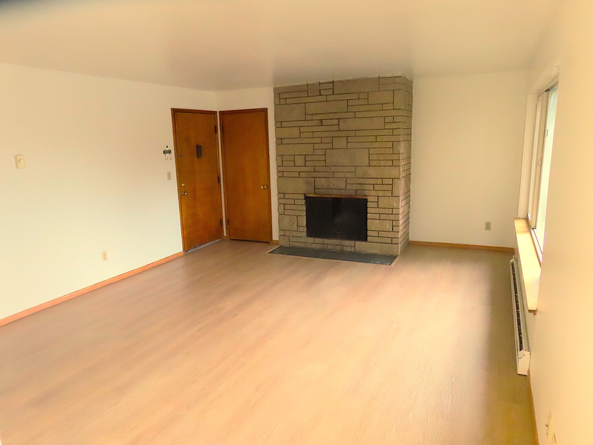 Building Photo - 5220 Sand Point Way NE