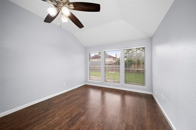 Building Photo - 21627 Park Brook Dr