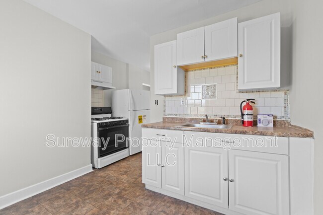 Building Photo - 93 N Broadway