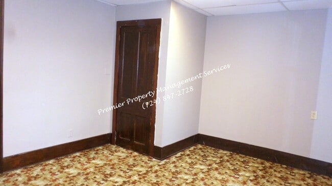 Building Photo - 145 E Wallace Ave