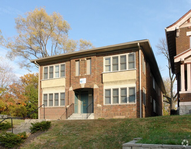 Primary Photo - 1220 E Livingston Ave
