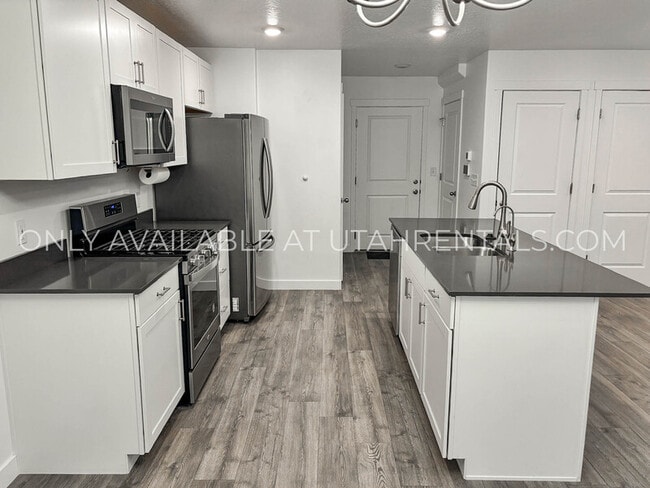 Building Photo - 3741 W 860 N