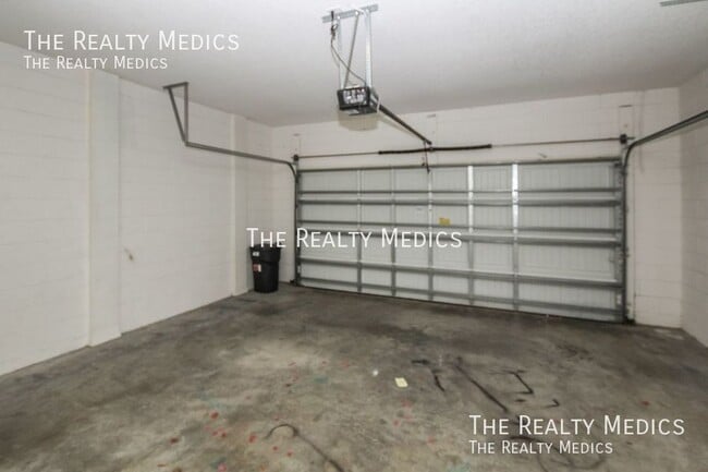 Building Photo - 5154 Fiorella Ln