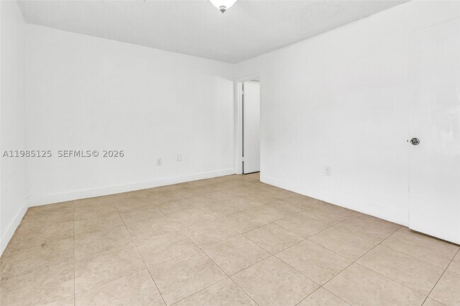 Building Photo - 7201 Miami Lakes Dr
