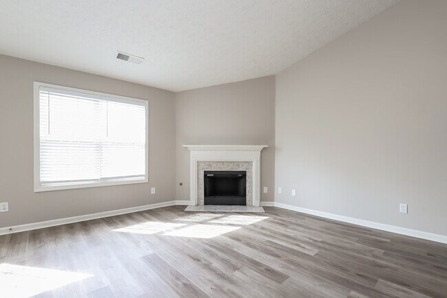 Building Photo - 5855 Meadowfield Trace