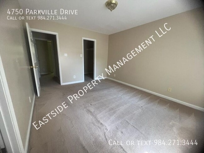 Building Photo - 4750 Parkville Dr