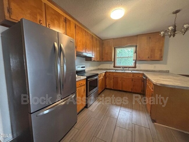Building Photo - 3609 Melrose Dr