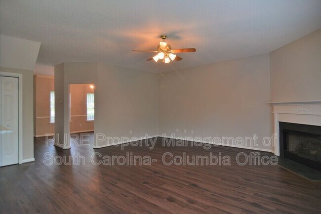 Building Photo - 210 Kingston Forest Dr